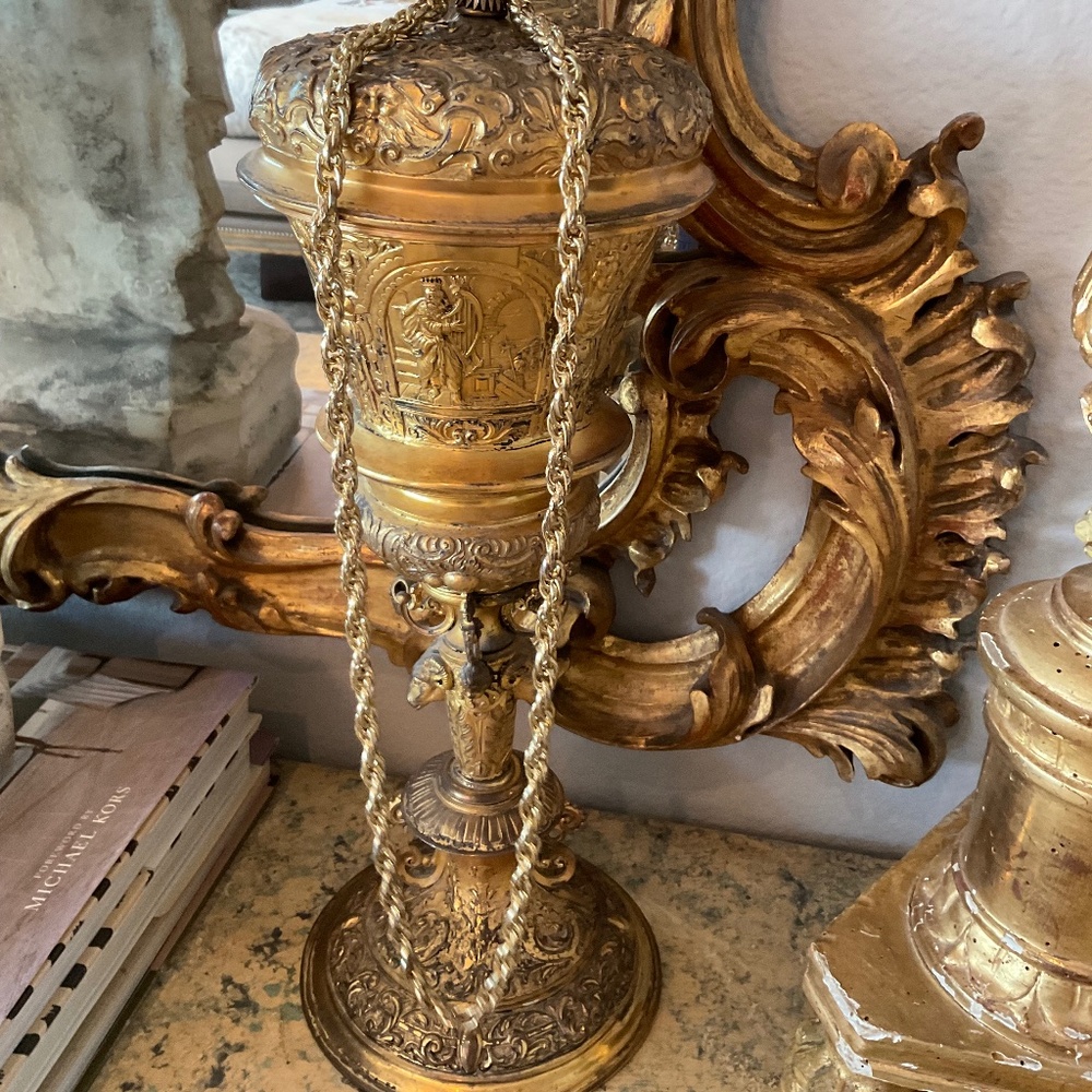 J. Lo costume gold chain